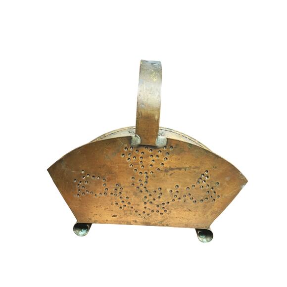 Vintage Tulip Punched Copper Napkin Holder Plenty of Patina - Picture 3 of 9